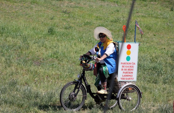 Joninių slėnyje jonaviečiai pasitiko vasarą