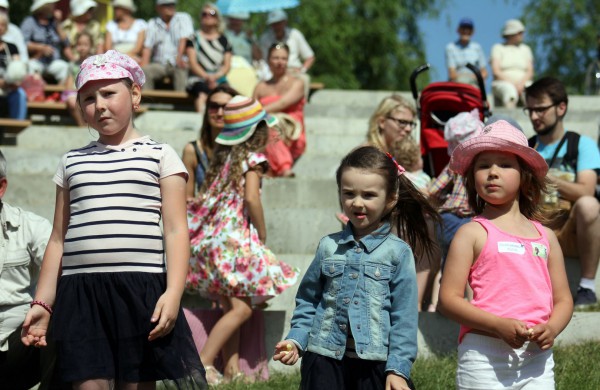 Joninių slėnyje jonaviečiai pasitiko vasarą