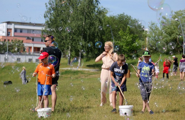 Joninių slėnyje jonaviečiai pasitiko vasarą