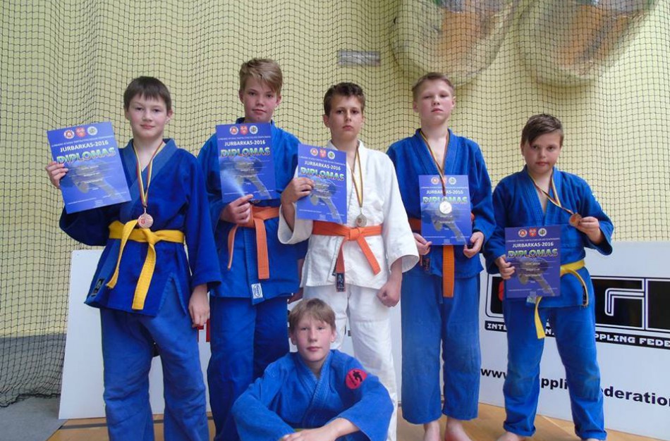 Jaunųjų dziudistų medalių gausa Jurbarke
