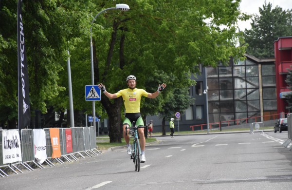 Solo pergalę Jonavoje pasiekęs D.Džervus tapo „Jonava Cycling Tour” lenktynių nugalėtoju