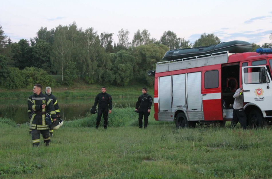 Narai Neryje ieškojo galimai paskendusių vaikų
