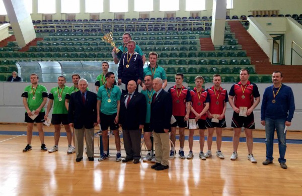 Bronzinis Jonavos stalo teniso komandos pasirodymas