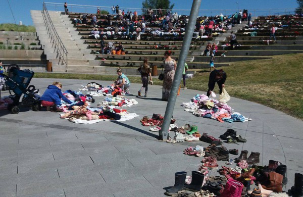 Joninių slėnyje vyksta akcija „Pertvarkyk savo spintą“