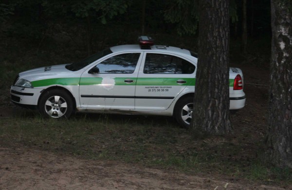 Šveicarijoje narai ieško galimai nuskendusio žmogaus