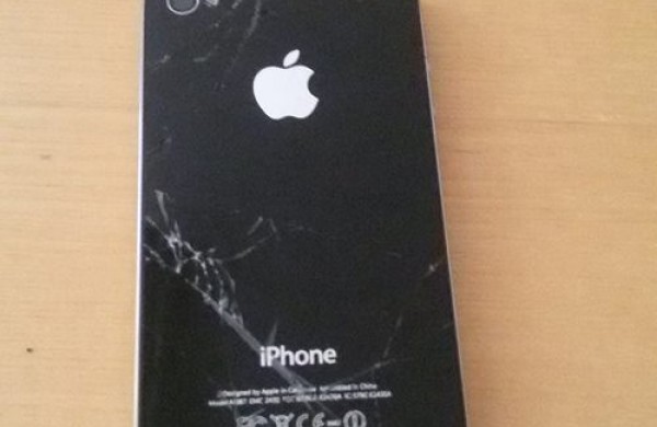 Rastas mobiliojo ryšio telefonas "Apple iPhone 4"