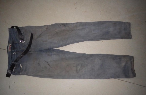 Policijos pareigūnai ieško, kam priklauso rūbai, rasti prie Šveicarijos tvenkinio