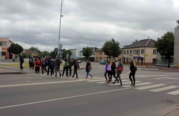 Apleistoje raketų bazėje žygeiviai ieškojo istorijos pėdsakų 