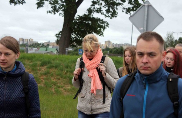 Apleistoje raketų bazėje žygeiviai ieškojo istorijos pėdsakų 