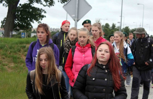 Apleistoje raketų bazėje žygeiviai ieškojo istorijos pėdsakų 