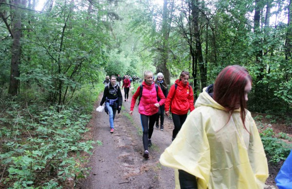 Apleistoje raketų bazėje žygeiviai ieškojo istorijos pėdsakų 