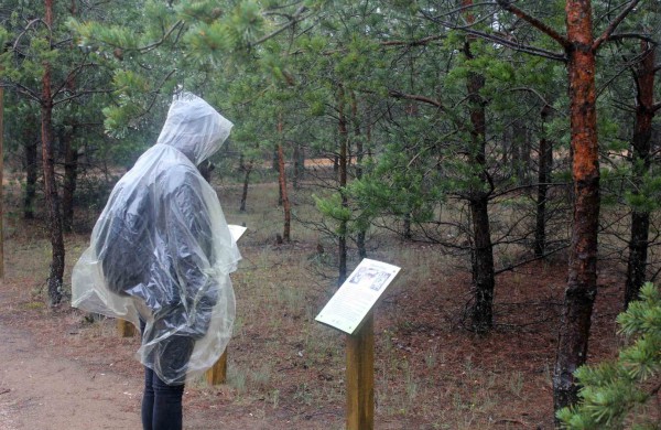 Apleistoje raketų bazėje žygeiviai ieškojo istorijos pėdsakų 