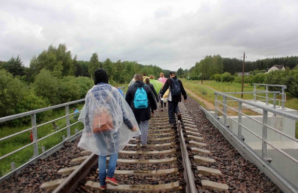 Apleistoje raketų bazėje žygeiviai ieškojo istorijos pėdsakų 