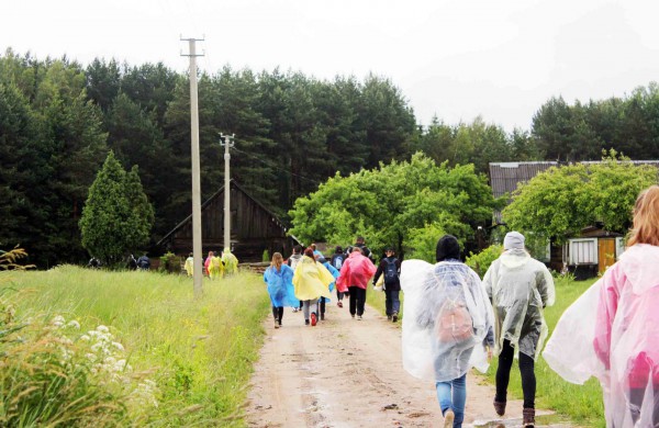 Apleistoje raketų bazėje žygeiviai ieškojo istorijos pėdsakų 