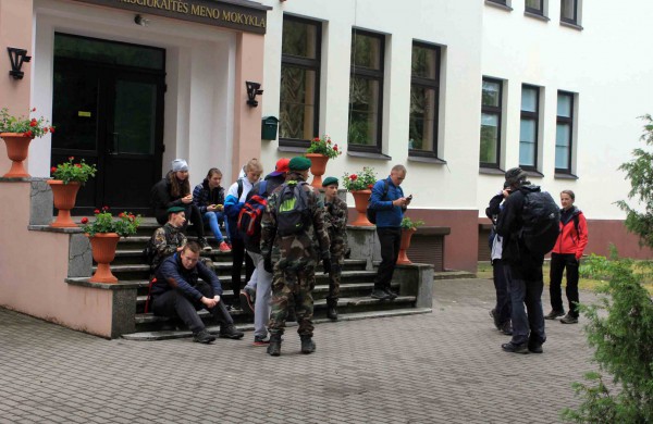 Apleistoje raketų bazėje žygeiviai ieškojo istorijos pėdsakų 