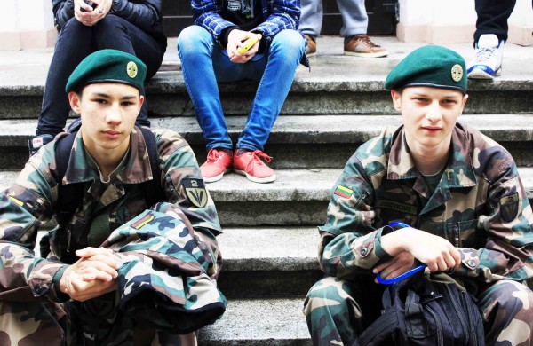 Apleistoje raketų bazėje žygeiviai ieškojo istorijos pėdsakų 