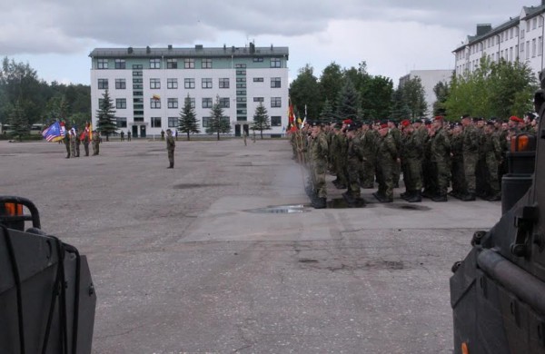 Rukloje pakilo „Iron Wolf 2016“ pratybų vėliava – paskelbta pratybų pradžia