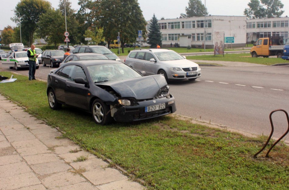 Avariją sukėlęs vairuotojas paspruko