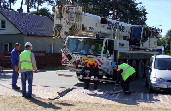 Prie Joninių slėnio buvęs akmuo perkeltas į kitą vietą