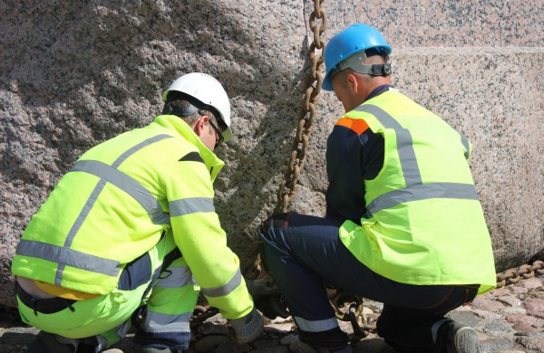 Prie Joninių slėnio buvęs akmuo perkeltas į kitą vietą