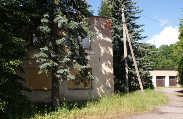 Prie Taurostos tvenkinio – kepsninės su stalais