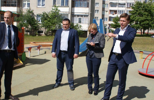 Prie Taurostos tvenkinio – kepsninės su stalais