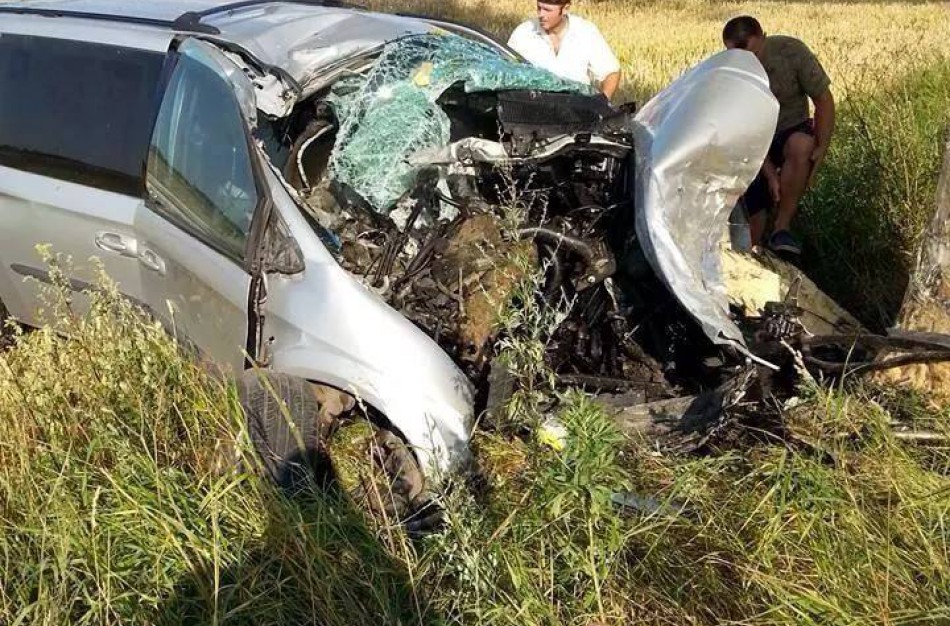 Ieškomi po avarijos padėję žmonės