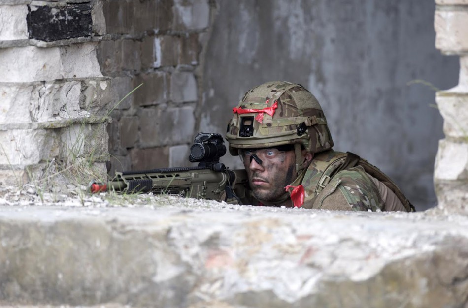 Gaižiūnų poligone - oro uosto perėmimo operacija