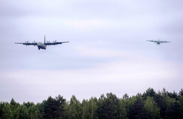 Gaižiūnų poligone - oro uosto perėmimo operacija