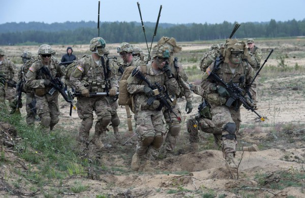 Gaižiūnų poligone - oro uosto perėmimo operacija