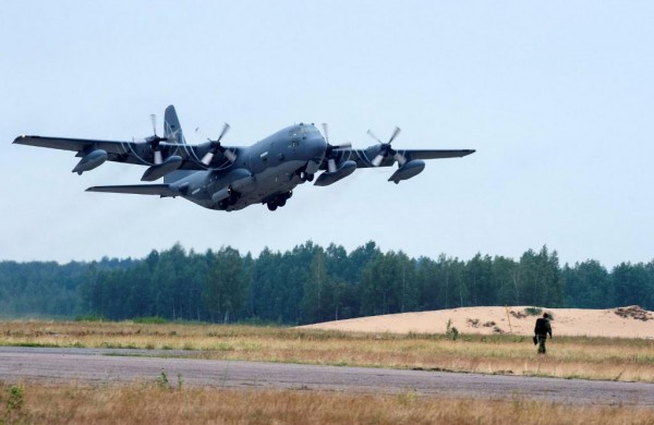 Gaižiūnų poligone - oro uosto perėmimo operacija