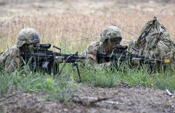 Gaižiūnų poligone - oro uosto perėmimo operacija