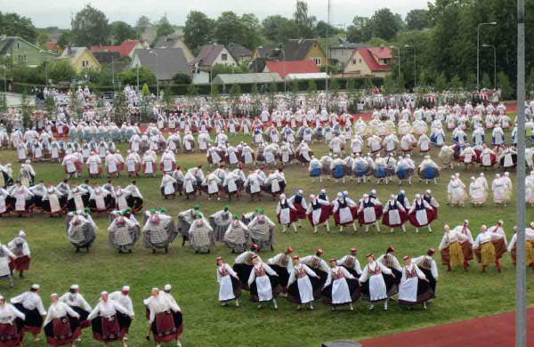 Tarp tūkstančių šokėjų – ir jonaviečiai