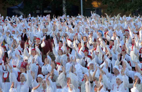 Tarp tūkstančių šokėjų – ir jonaviečiai