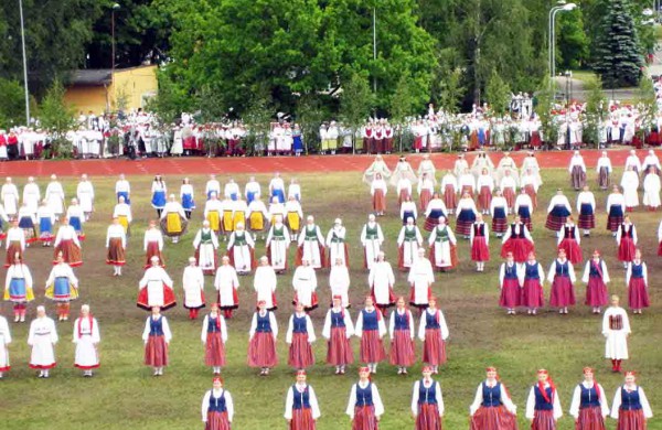 Tarp tūkstančių šokėjų – ir jonaviečiai