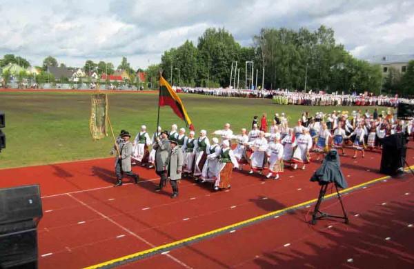Tarp tūkstančių šokėjų – ir jonaviečiai