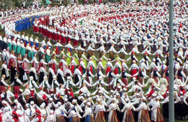 Tarp tūkstančių šokėjų – ir jonaviečiai