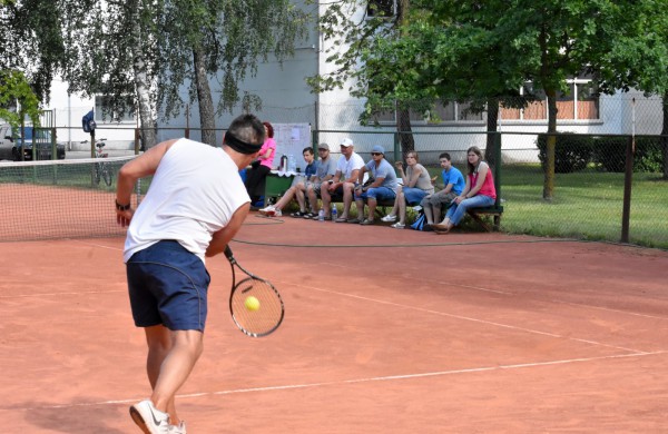 Finale Jonavos lauko tenisininkas pranoko sostinės atstovą