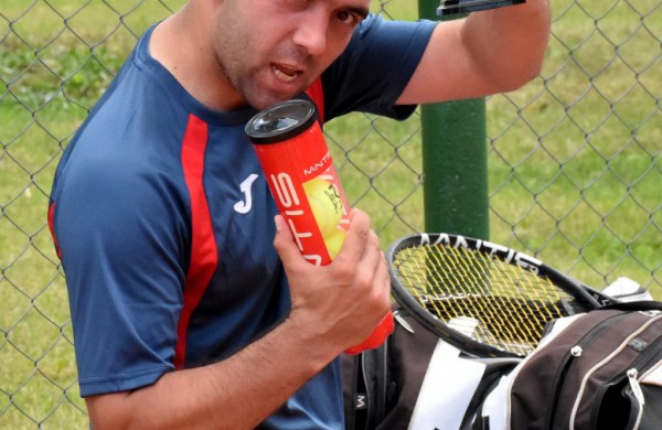 Finale Jonavos lauko tenisininkas pranoko sostinės atstovą