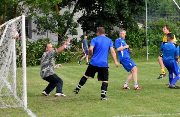 Devintasis turas: pirmosios lygiosios ir pirmasis policininkų taškas