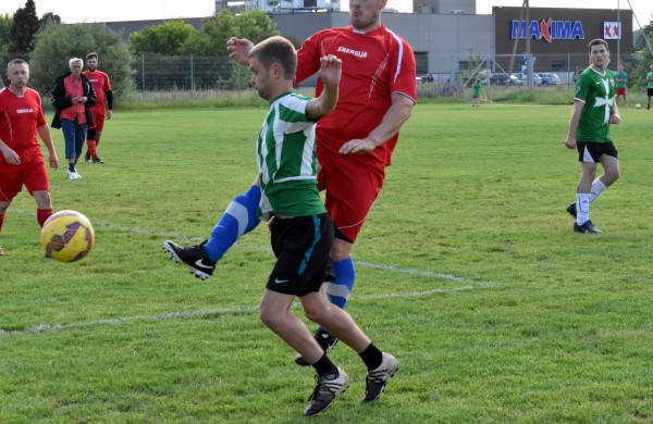 Devintasis turas: pirmosios lygiosios ir pirmasis policininkų taškas