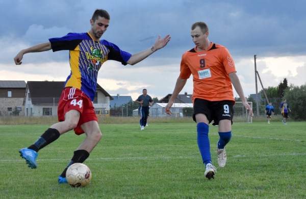 Devintasis turas: pirmosios lygiosios ir pirmasis policininkų taškas