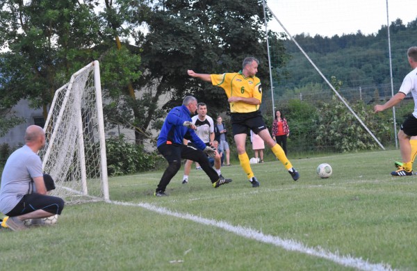 Devintasis turas: pirmosios lygiosios ir pirmasis policininkų taškas