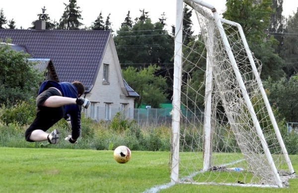 Devintasis turas: pirmosios lygiosios ir pirmasis policininkų taškas