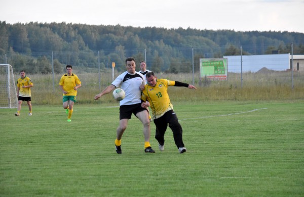 Devintasis turas: pirmosios lygiosios ir pirmasis policininkų taškas