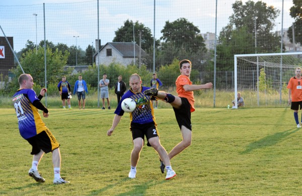 Devintasis turas: pirmosios lygiosios ir pirmasis policininkų taškas