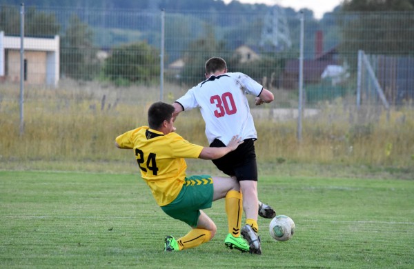 Devintasis turas: pirmosios lygiosios ir pirmasis policininkų taškas