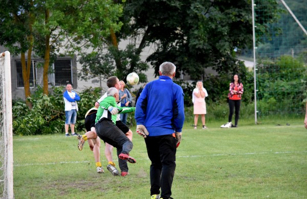 Devintasis turas: pirmosios lygiosios ir pirmasis policininkų taškas