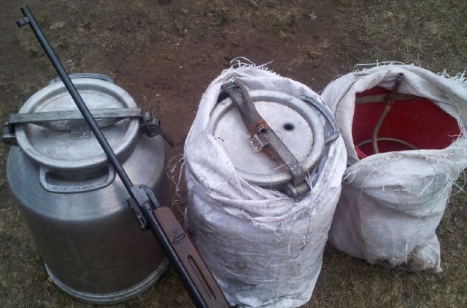 Rado brogos, dyzelino, cigarečių ir ginklą