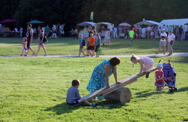 Joninės Jonavoje: Jonų respublika turi naują prezidentą